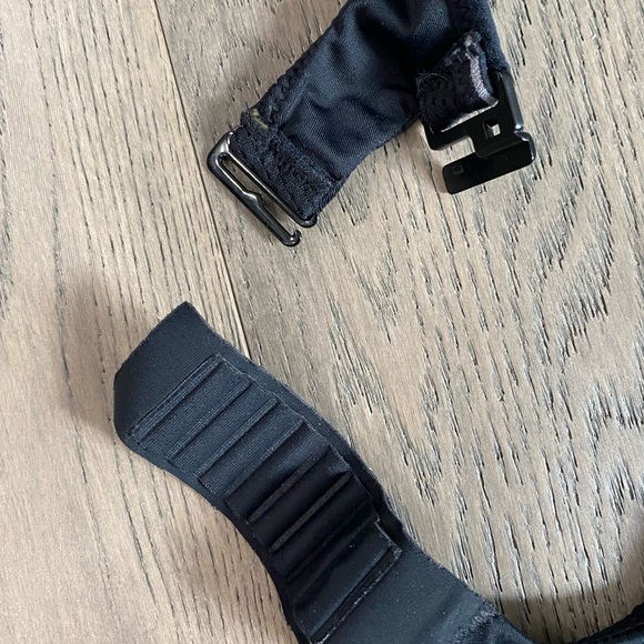 Shock Absorber Sports Bra - Picture 7 of 8